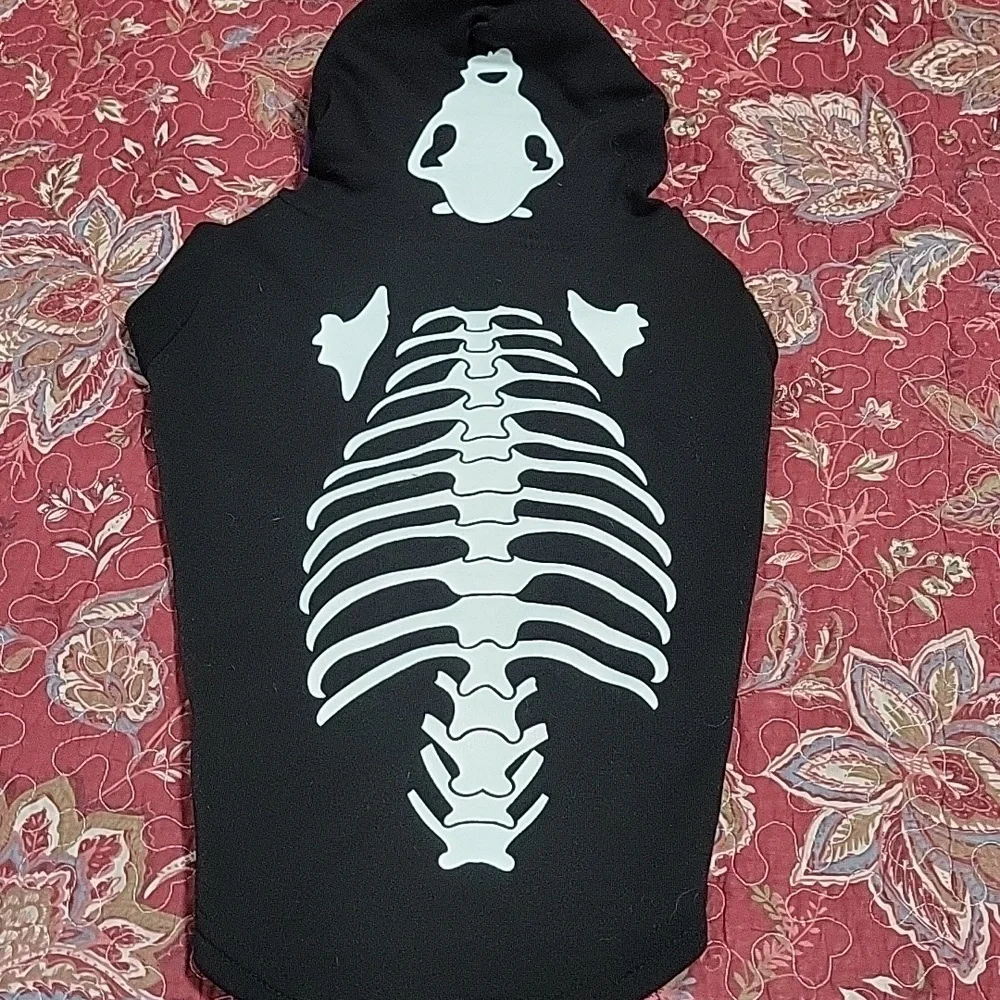 NWT- Petco ‘Bootique’ Skeleton Dog Hoodie Jacket